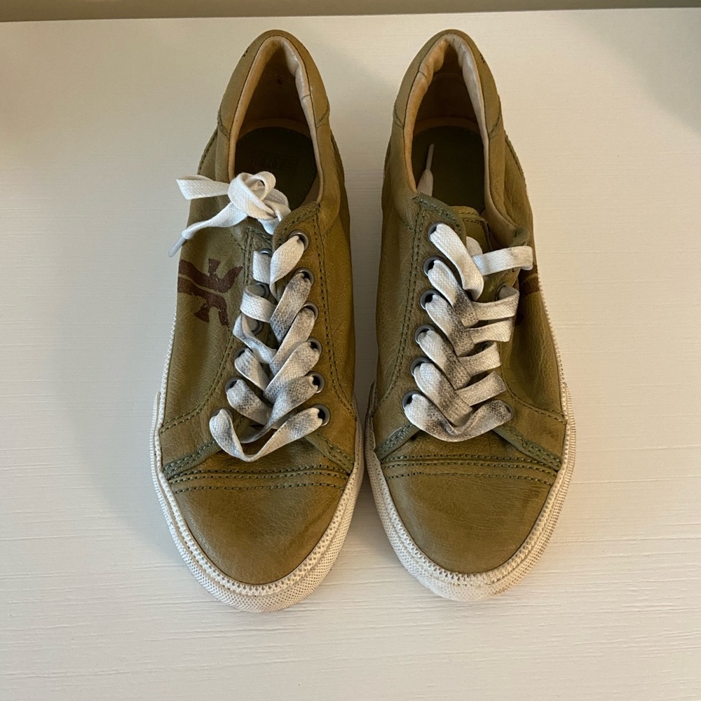 Frye Kira Low Top Tennis Shoes: 7, Green